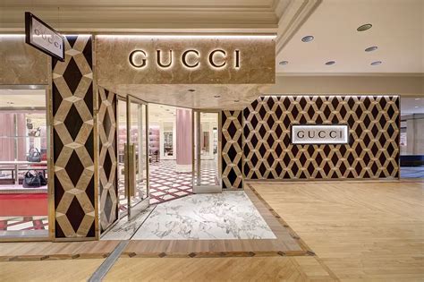 gucci frontenac plaza